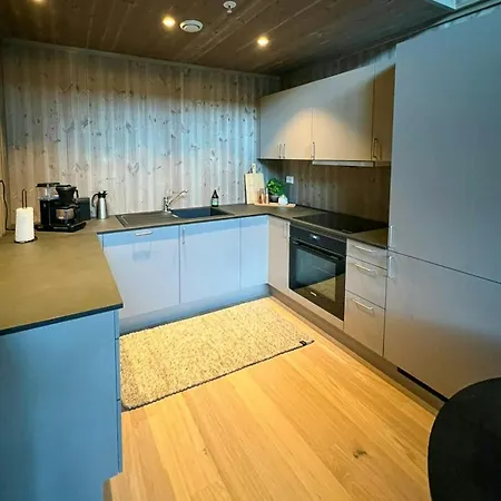 Modern In The Heart Of 호브던