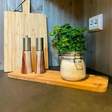 Modern In The Heart Of 아파트 호브던